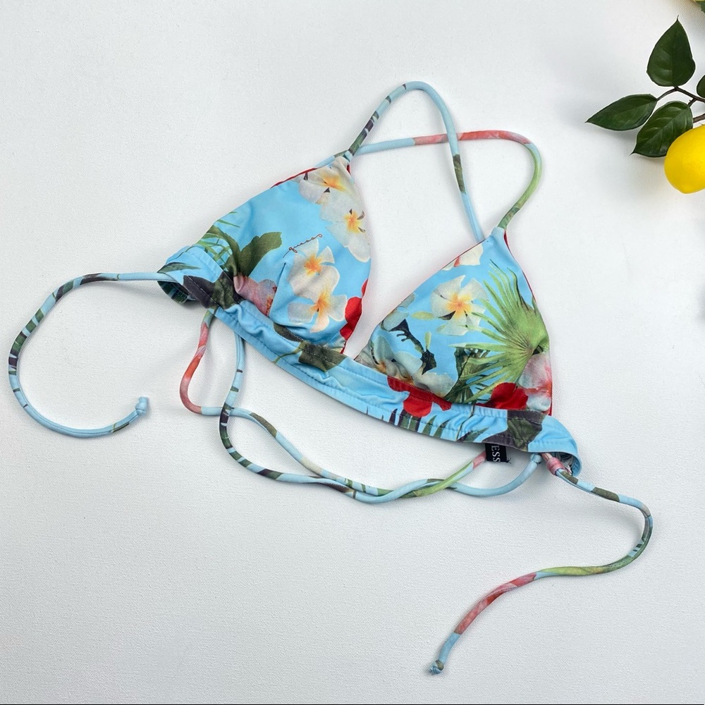 GUESS VTG Y2K Hawaiian Floral Print Lace Up Criss Cross Back Bikini Top Medium
